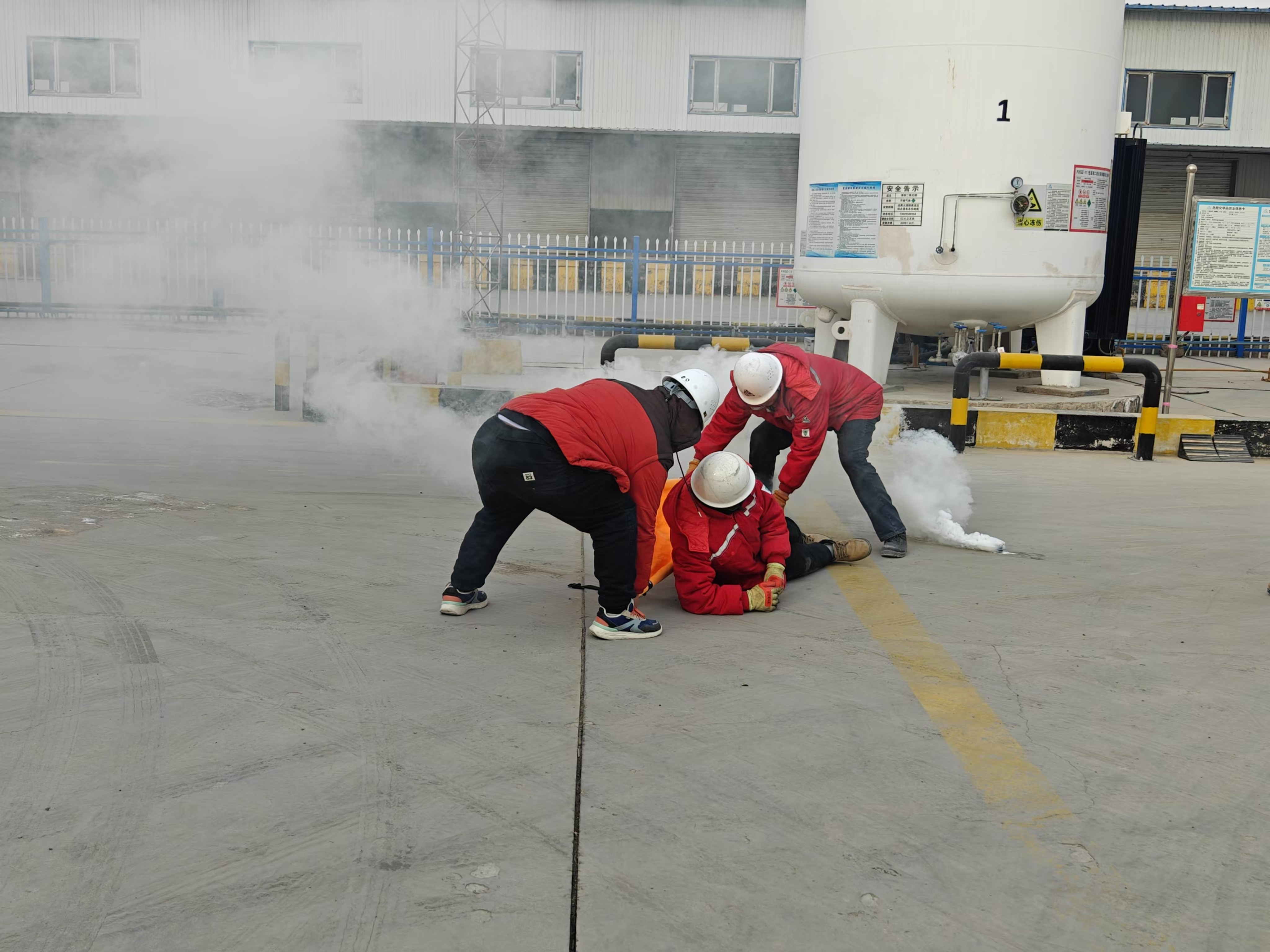 銀川永隆氣體有限公司|寧夏永隆氣體公司｜銀川氧氣銷售公司｜銀川氮?dú)怃N售公司|銀川干冰銷售公司｜銀川二氧化碳銷售公司｜銀川氫氣銷售公司｜寧夏氧氣銷售公司｜寧夏氮?dú)怃N售公司|寧夏干冰銷售公司｜寧夏二氧化碳銷售公司｜寧夏氫氣銷售公司